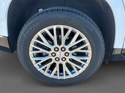 New 2026 GMC Acadia Denali w/ Super Cruise Package image 10