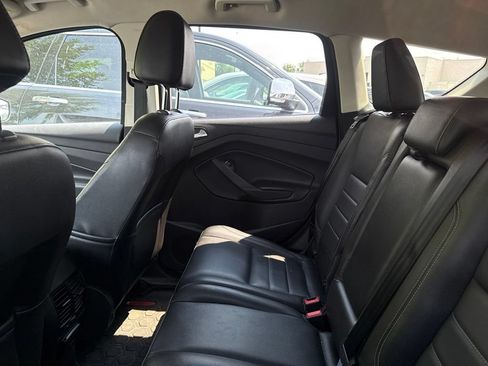Used 2015 Ford Escape SE w/ Equipment Group 201A AWD/4WD image 4