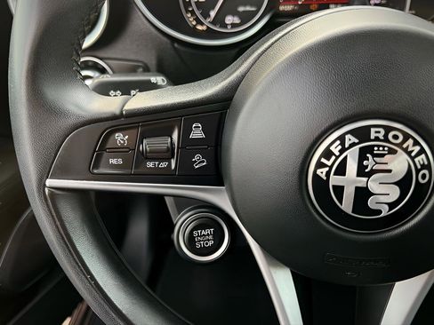 Used 2018 Alfa Romeo Stelvio Ti image 45