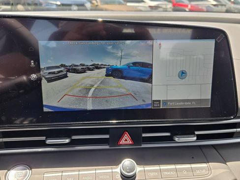 Used 2025 Hyundai Elantra SEL FWD image 20