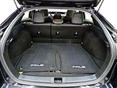 Used 2016 Toyota Prius Three Touring image 13