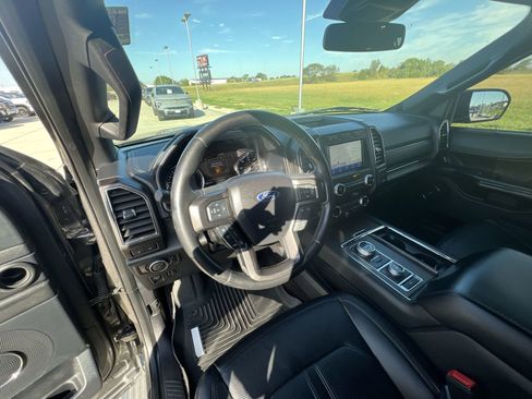Used 2021 Ford Expedition Limited image 10