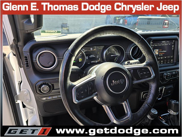 Used 2023 Jeep Wrangler Unlimited Sahara w/ Cold Weather Group AWD/4WD image 18