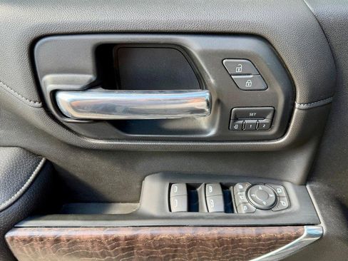 Used 2023 GMC Sierra 2500 Denali image 28