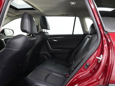 Used 2020 Toyota RAV4 Limited w/ Limited Grade Weather Package AWD/4WD image 14