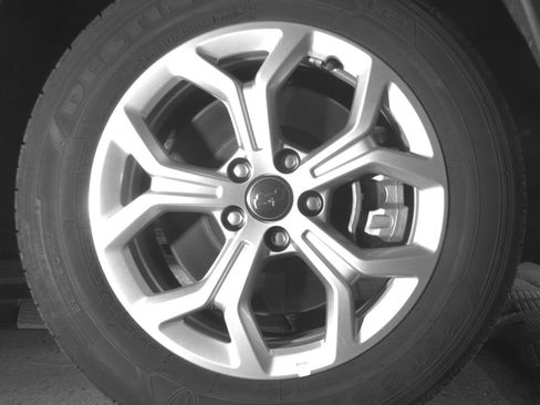 Used 2025 Jeep Compass Latitude AWD/4WD image 13