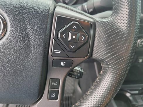 Used 2020 Toyota Tacoma TRD Off-Road image 24
