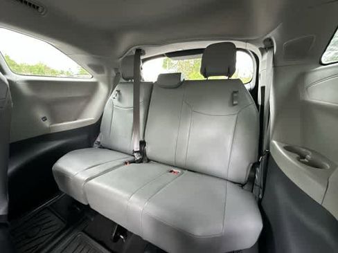 Used 2024 Toyota Sienna XLE w/ XLE Plus Package AWD/4WD image 20