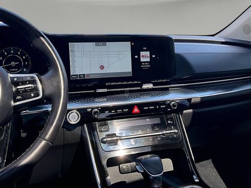 Used 2024 Kia Carnival SX Prestige FWD image 12