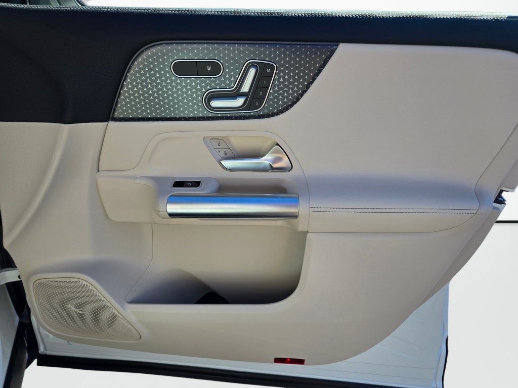 New 2026 Mercedes-Benz GLA 250 4MATIC image 23