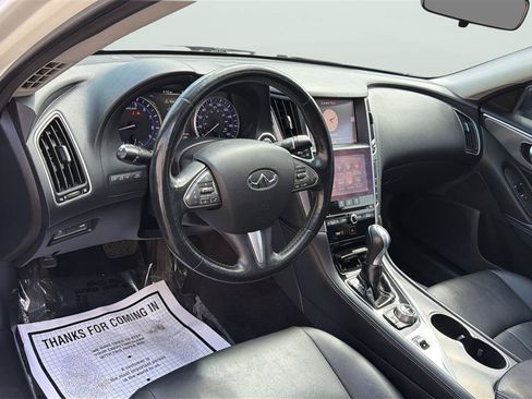 Used 2015 INFINITI Q50 AWD w/ Moonroof Package image 17