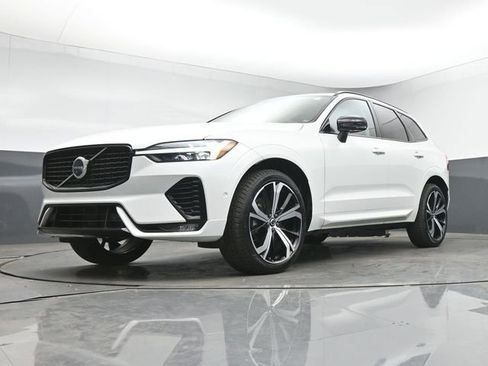 Used 2023 Volvo XC60 B5 Ultimate w/ Protection Package Premier AWD/4WD image 42