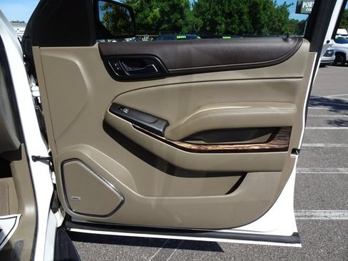 Used 2019 GMC Yukon XL SLT w/ Open Road Package RWD image 19