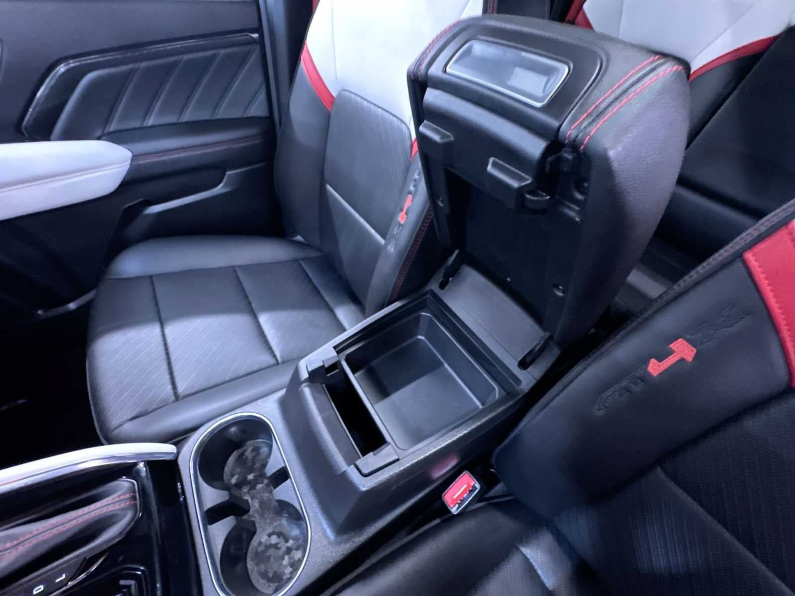Used 2023 GMC Canyon AT4X w/ Edition 1 AWD/4WD image 30