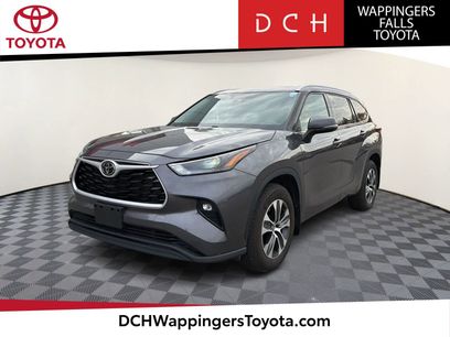 Used 2022 Toyota Highlander XLE