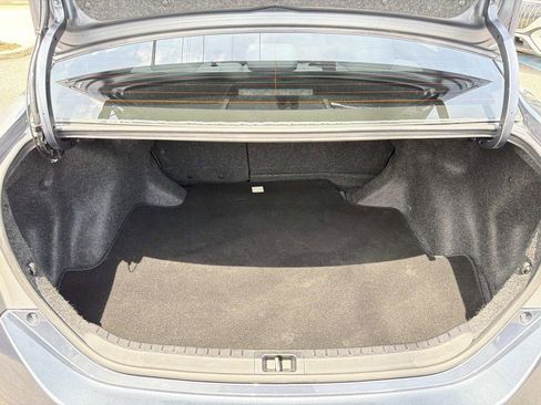 Used 2019 Toyota Corolla L FWD image 8
