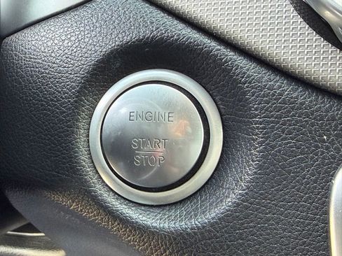 Used 2019 Mercedes-Benz GLA 250 image 26