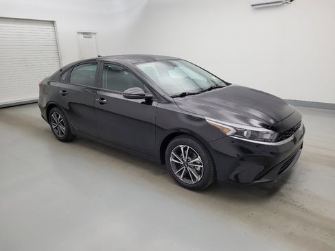 Used 2024 Kia Forte LXS w/ LXS Technology Package FWD image 11