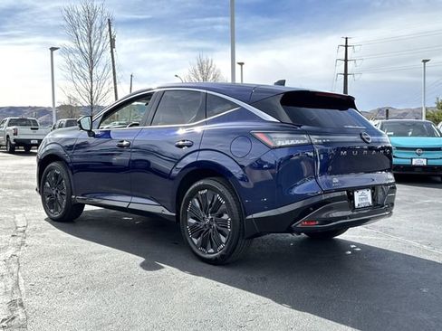 Used 2025 Nissan Murano Platinum image 4