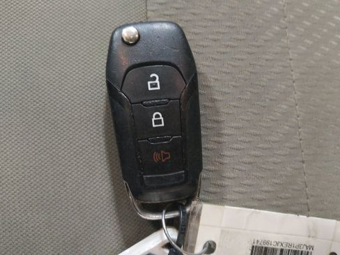 Used 2018 Ford EcoSport S FWD image 32