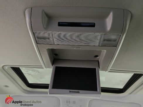 Used 2011 Chevrolet Tahoe LTZ image 26