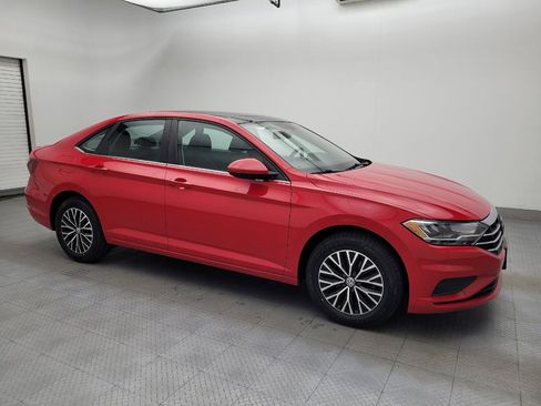Used 2019 Volkswagen Jetta SE w/ Cold Weather Package FWD image 11