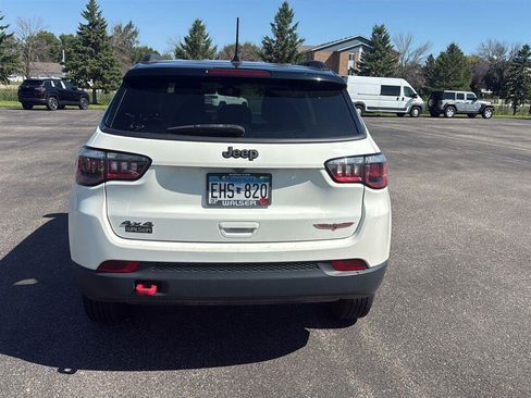 Used 2020 Jeep Compass Trailhawk w/ Cold Weather Group AWD/4WD image 6