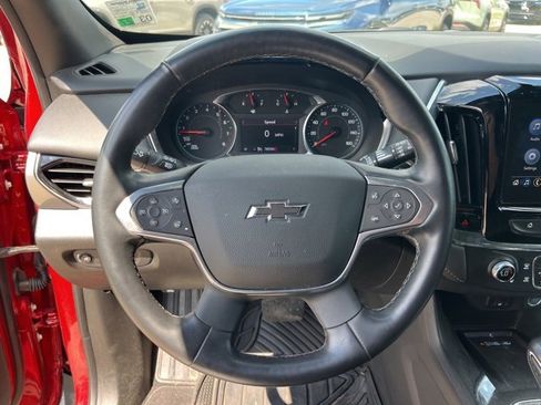 Used 2023 Chevrolet Traverse LT w/ Midnight/Sport Edition image 16