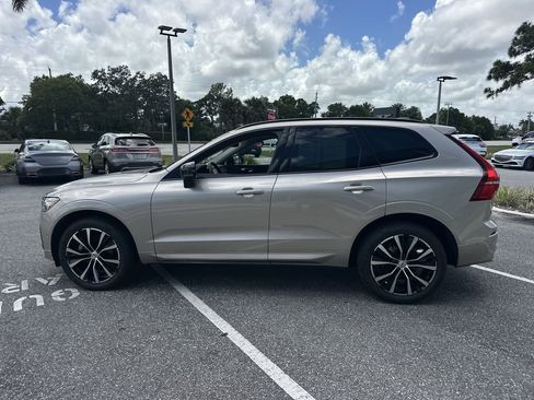 Used 2023 Volvo XC60 B5 Plus AWD/4WD image 10