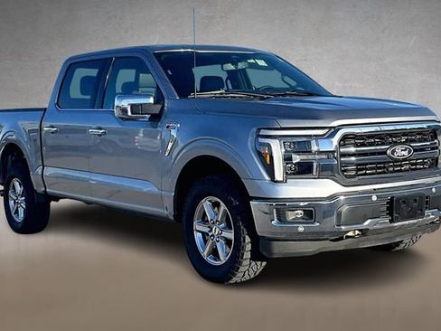 Used 2025 Ford F150 Lariat w/ FX4 Off-Road Package image 8