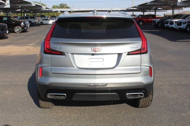 Used 2025 Cadillac XT4 Premium Luxury FWD image 4