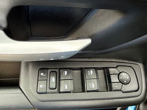 Used 2025 RAM 1500 Tradesman AWD/4WD image 22