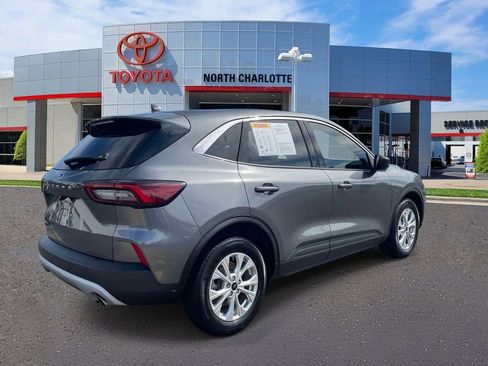 Used 2024 Ford Escape Active w/ Tech Pack #1 FWD image 8