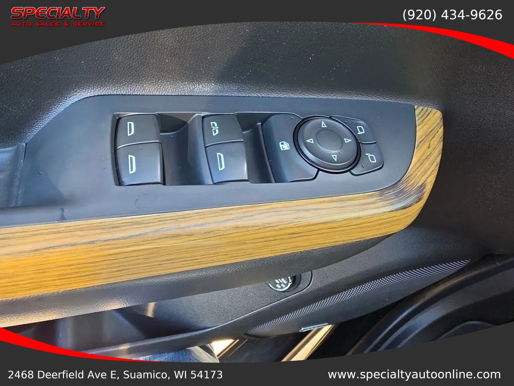 Used 2017 GMC Acadia Denali w/ Technology Package AWD/4WD image 23