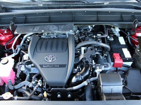 Used 2023 Toyota Highlander XSE image 13