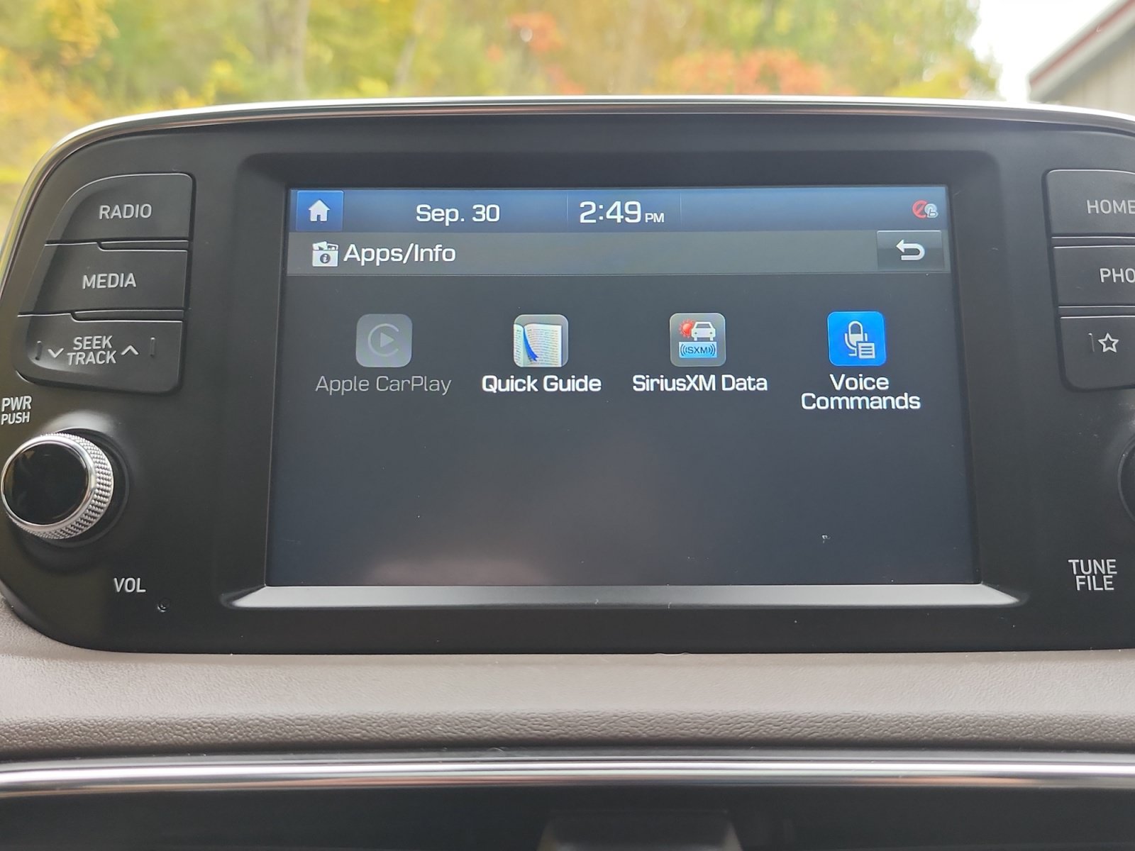 Used 2020 Hyundai Santa Fe SEL w/ Convenience + Premium Package AWD/4WD image 25