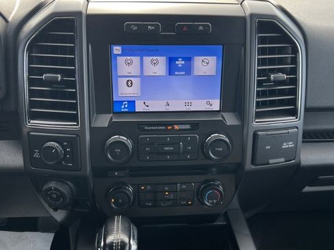 Used 2018 Ford F150 XLT w/ Equipment Group 302A Luxury image 21