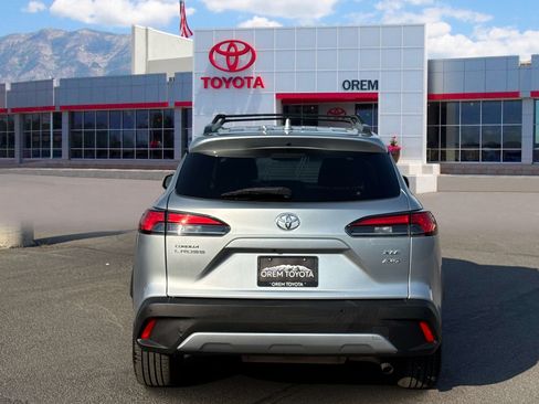 Used 2023 Toyota Corolla Cross XLE w/ Convenience Package AWD/4WD image 5