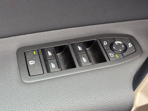 Used 2026 BMW iX xDrive45 AWD/4WD image 13