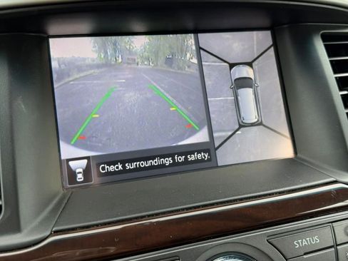 Used 2015 Nissan Pathfinder Platinum image 16