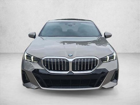 Certified 2026 BMW 530i w/ M Sport Package RWD image 2