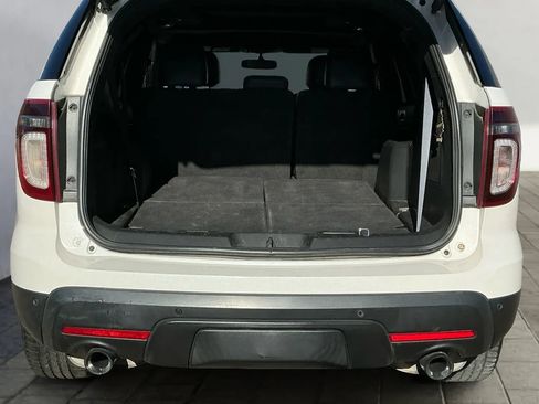 Used 2014 Ford Explorer Sport w/ Equipment Group 401A image 18