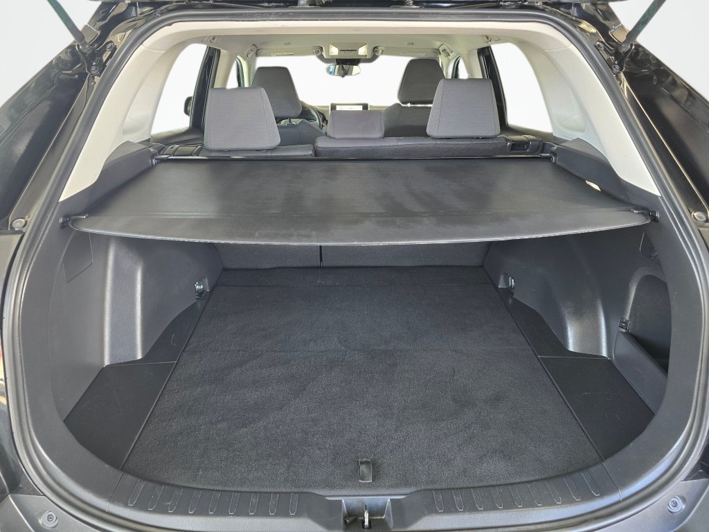 Certified 2025 Toyota RAV4 XLE FWD image 15