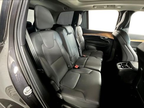 Used 2024 Volvo XC90 B6 Plus image 27