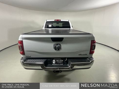 Used 2021 RAM 2500 Tradesman w/ Chrome Appearance Group AWD/4WD image 7
