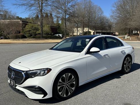 Certified 2025 Mercedes-Benz E 350 4MATIC Sedan image 4