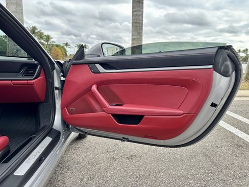 Used 2024 Porsche 911 Targa 4S image 22