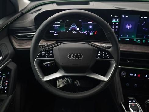 New 2025 Audi Q5 Premium Plus AWD/4WD image 9
