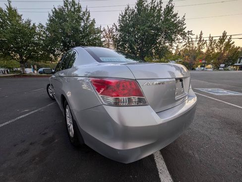 Used 2009 Honda Accord LX-P image 4