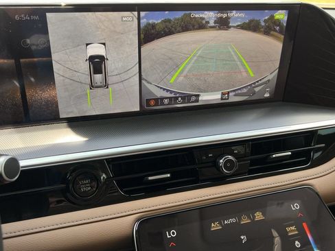 New 2027 INFINITI QX80 Luxe AWD/4WD image 16